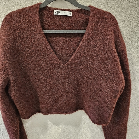 Zara Women's Burgundy Sweater - Picture 3 of 7